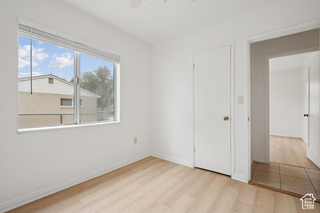 Photo 15 for MLS #2118126 at 1537 W Glenrose Dr