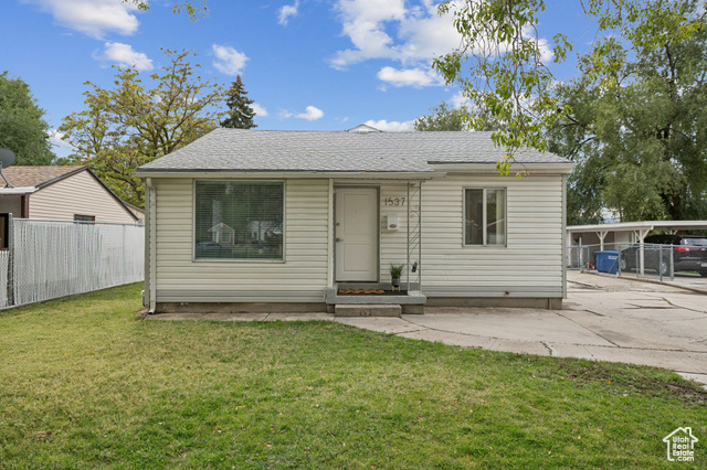 Photo 22 for MLS #2118126 at 1537 W Glenrose Dr
