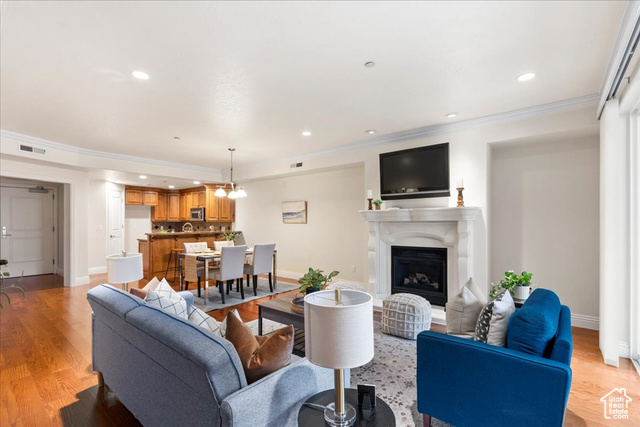 Photo 2 for MLS #2118137 at 2665 E Parleys Way #210