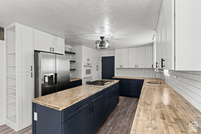 Photo 8 for MLS #2118165 at 501 Southwest St