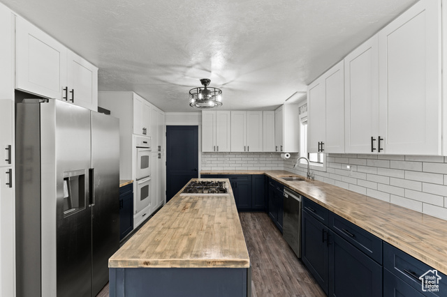 Photo 9 for MLS #2118165 at 501 Southwest St