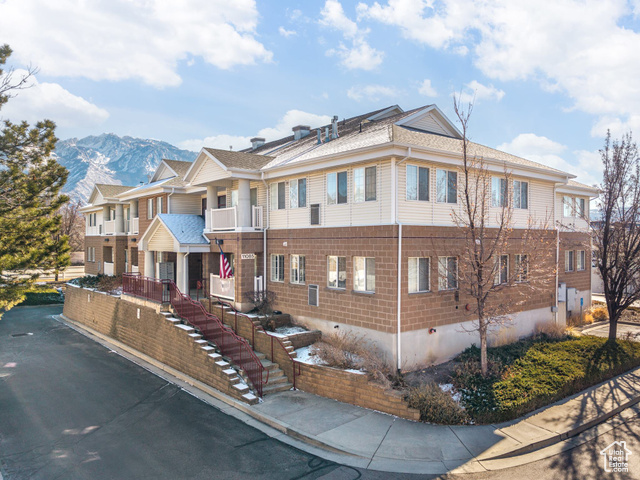 11085 S GRAPE ARBOR PL #102, Sandy UT 84070