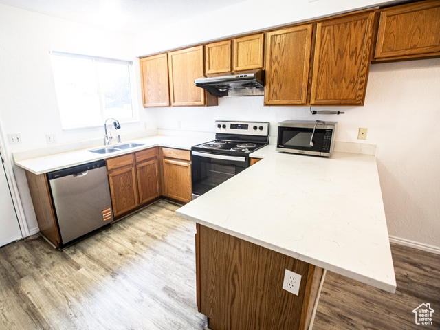 Photo 3 for MLS #2118169 at 475 N Redwood Rd #30