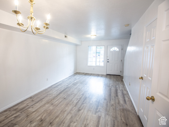 Photo 6 for MLS #2118169 at 475 N Redwood Rd #30