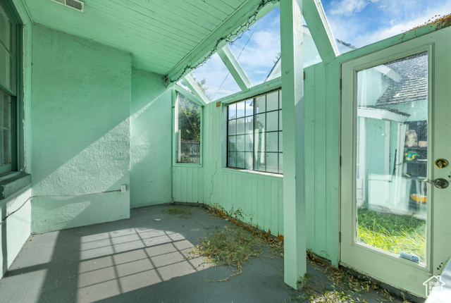 Photo 21 for MLS #2118178 at 215 S 400 West