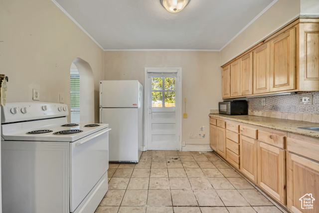 Photo 14 for MLS #2118178 at 215 S 400 West