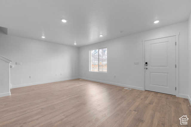Photo 4 for MLS #2118185 at 1776 E Albion Dr #1138
