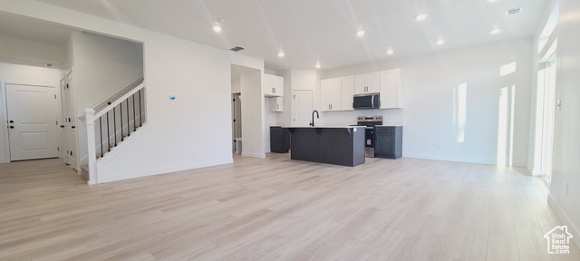 Photo 4 for MLS #2118186 at 3523 W 4835 South #28