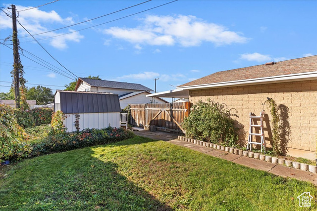 Photo 19 for MLS #2118188 at 1740 N Gregory Dr