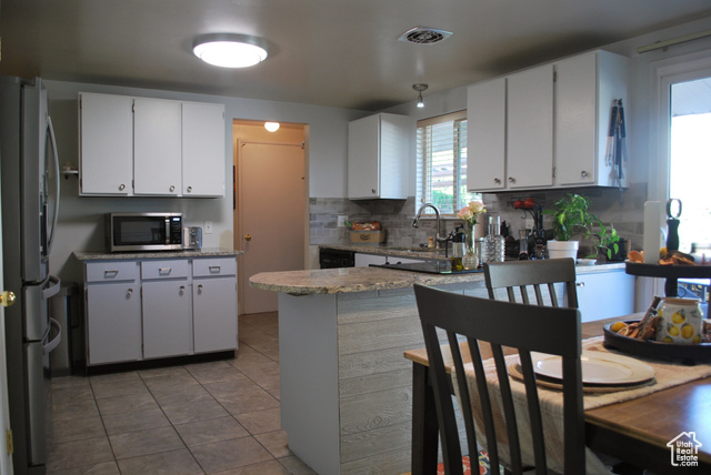 Photo 5 for MLS #2118188 at 1740 N Gregory Dr