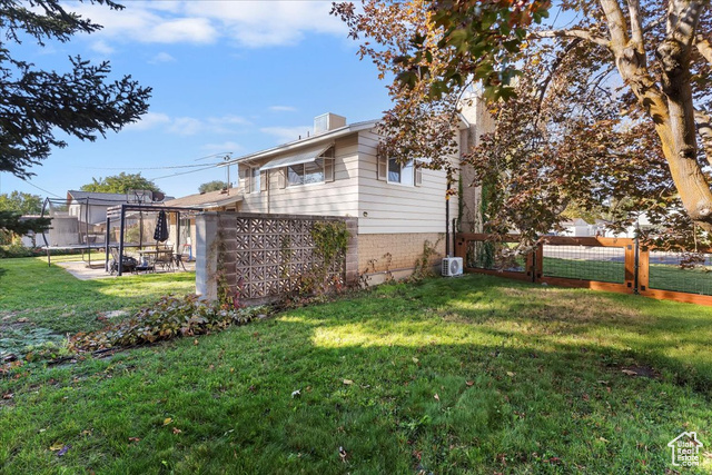 Photo 20 for MLS #2118188 at 1740 N Gregory Dr