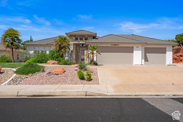Photo 4 for MLS #2118199 at 993 N Las Entradas Dr