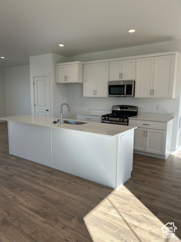 Photo 9 for MLS #2118211 at 589 W 1810 North #66