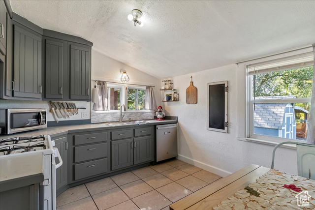 Photo 10 for MLS #2118214 at 46 S 600 East
