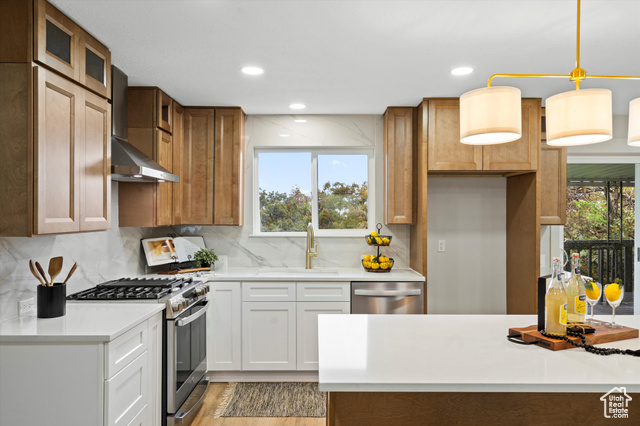 Photo 2 for MLS #2118222 at 747 Woodridge Dr