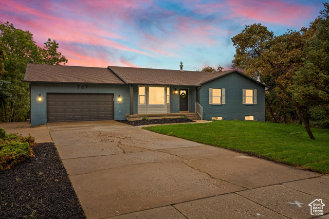 Photo 11 for MLS #2118222 at 747 Woodridge Dr