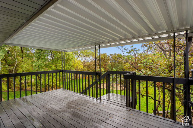 Photo 13 for MLS #2118222 at 747 Woodridge Dr