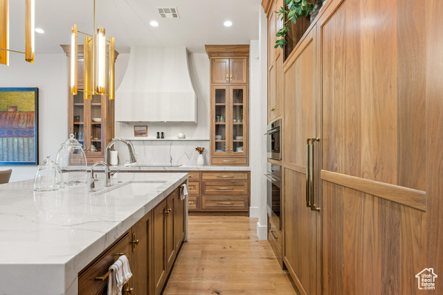 Photo 12 for MLS #2118236 at 2085 N Tuweap Dr #32