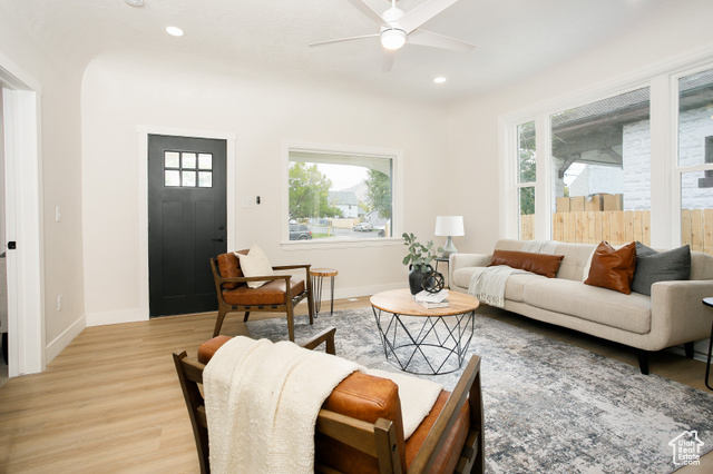 Photo 3 for MLS #2118237 at 233 30th St