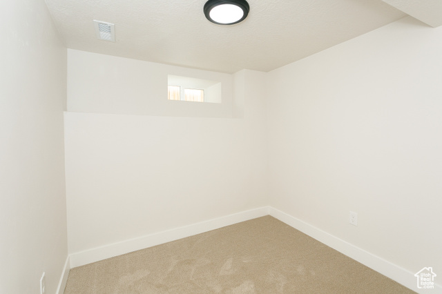 Photo 17 for MLS #2118237 at 233 30th St
