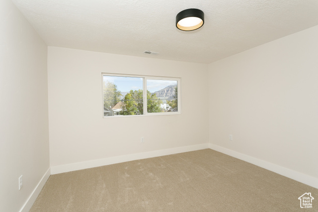Photo 13 for MLS #2118237 at 233 30th St