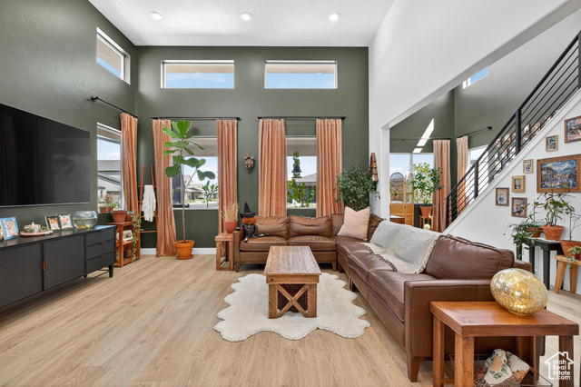 Photo 10 for MLS #2118254 at 755 W Juniper Dr