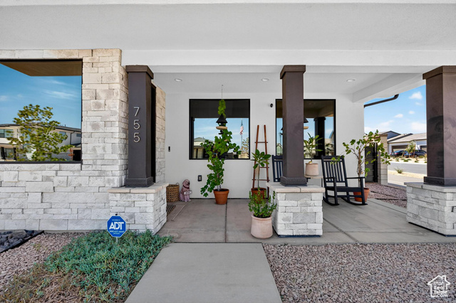 Photo 54 for MLS #2118254 at 755 W Juniper Dr