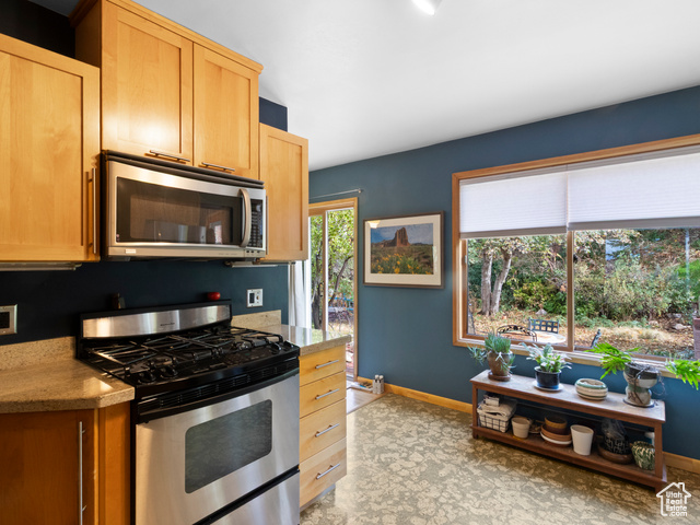 Photo 7 for MLS #2118257 at 3015 S 3380 East