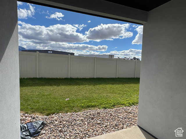 Photo 8 for MLS #2118263 at 633 W 880 South