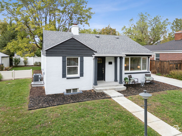 Photo 3 for MLS #2118266 at 1977 E Sylvan Ave