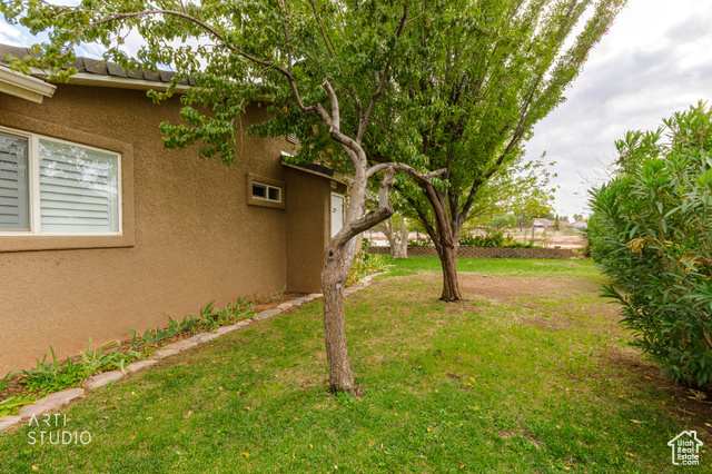 Photo 48 for MLS #2118272 at 2897 S Palm Cir