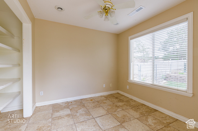 Photo 40 for MLS #2118272 at 2897 S Palm Cir
