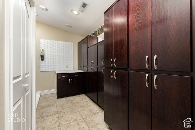 Photo 28 for MLS #2118272 at 2897 S Palm Cir
