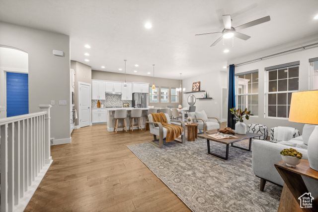 Photo 6 for MLS #2118275 at 10734 S Lake Terrace Ave