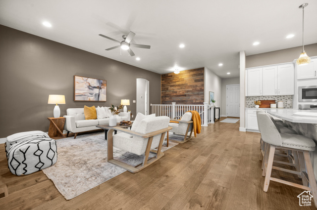 Photo 8 for MLS #2118275 at 10734 S Lake Terrace Ave