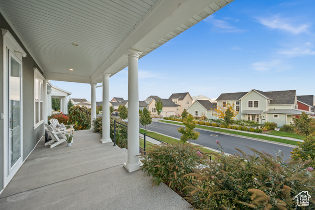 Photo 30 for MLS #2118275 at 10734 S Lake Terrace Ave