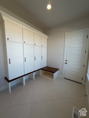 Photo 6 for MLS #2118276 at 823 S Ensign Dr