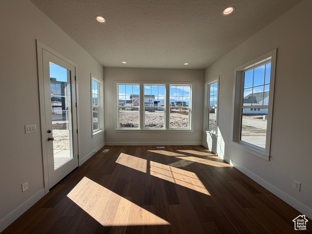 Photo 15 for MLS #2118276 at 823 S Ensign Dr