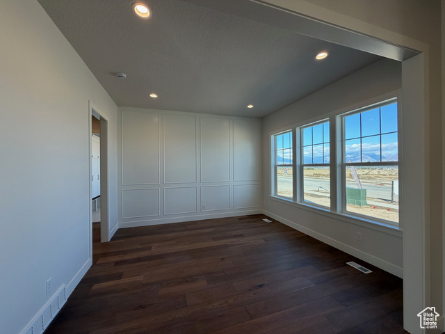 Photo 11 for MLS #2118276 at 823 S Ensign Dr
