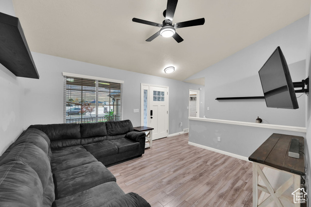 Photo 4 for MLS #2118280 at 3523 N Flower St