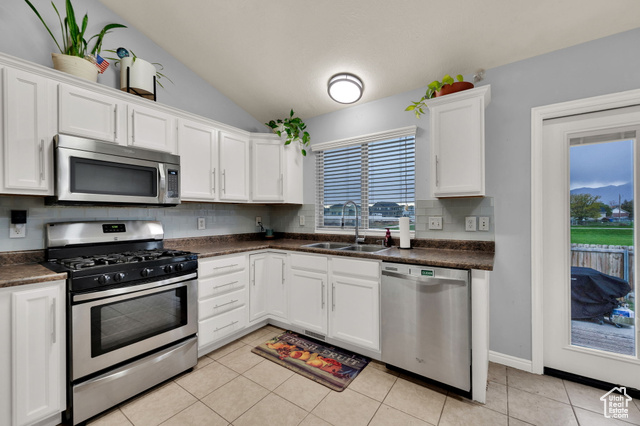 Photo 6 for MLS #2118280 at 3523 N Flower St