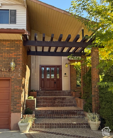 Photo 4 for MLS #2118296 at 4612 N Bristol Cir