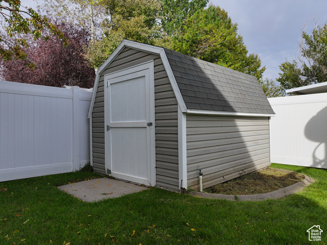 Photo 30 for MLS #2118299 at 2117 W 1275 South