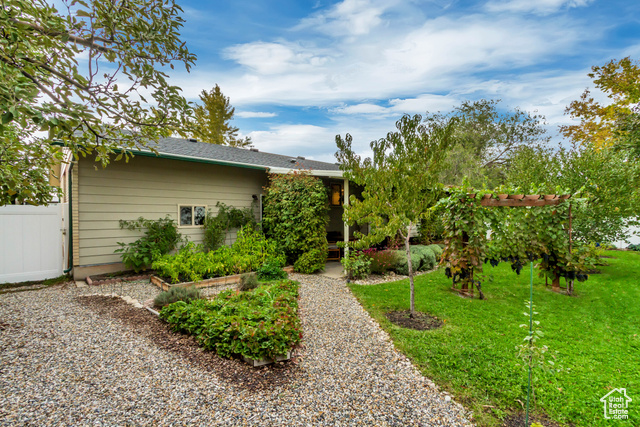 Photo 35 for MLS #2118308 at 3503 W Paiute Dr