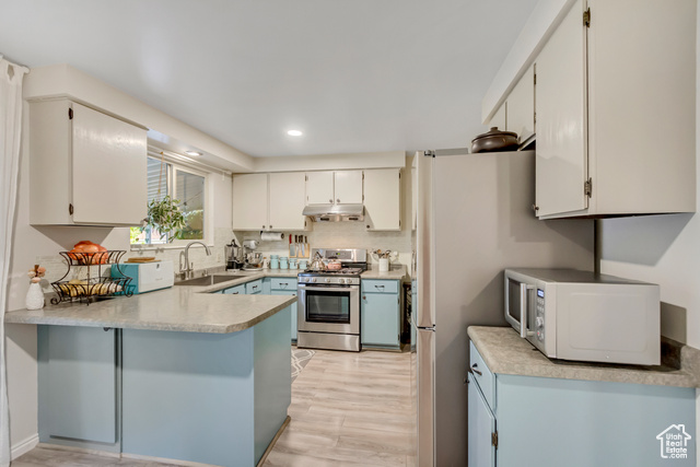 Photo 7 for MLS #2118308 at 3503 W Paiute Dr