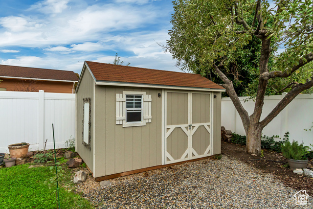 Photo 37 for MLS #2118308 at 3503 W Paiute Dr