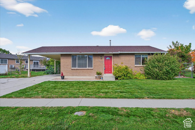 Photo 2 for MLS #2118324 at 3962 W Misty Dr