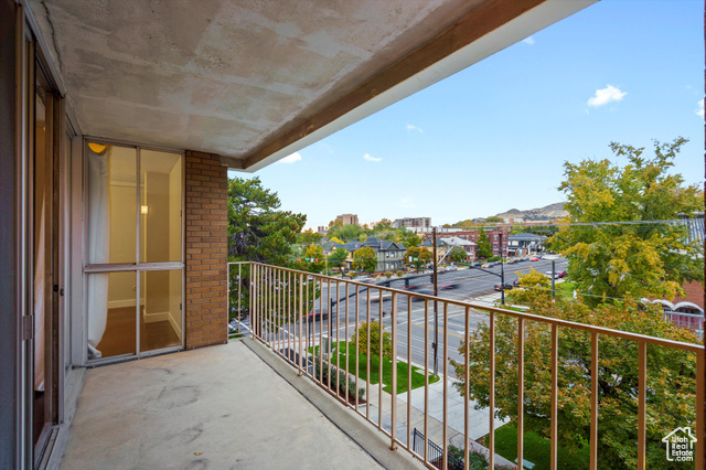 Photo 3 for MLS #2118330 at 710 E 200 South #4F