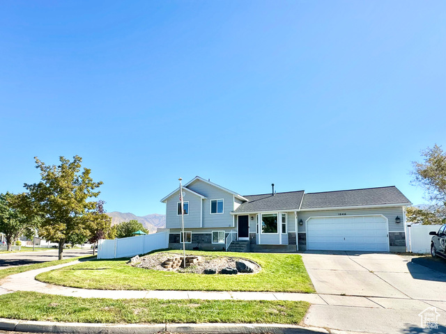 Photo 23 for MLS #2118356 at 1046 N Cedarwood Blvd