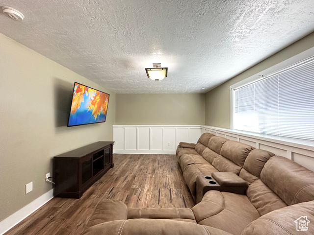 Photo 7 for MLS #2118356 at 1046 N Cedarwood Blvd